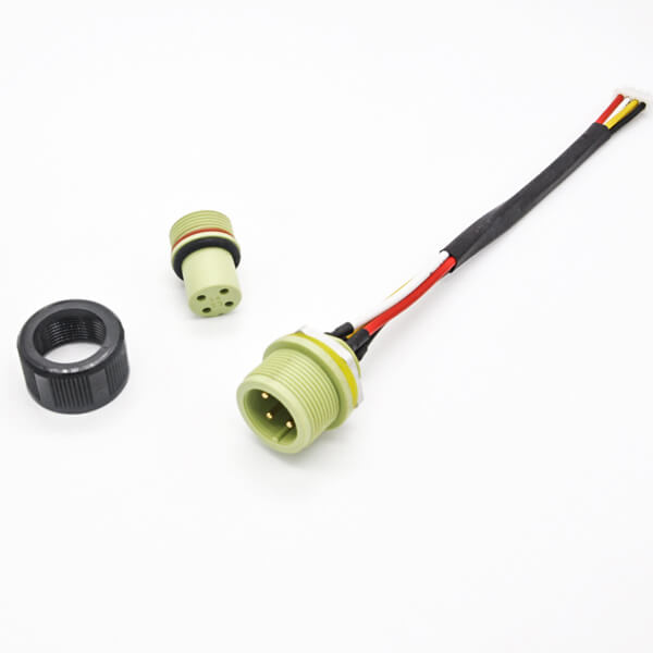 2 工業(yè)連接器母端4pin插孔防水